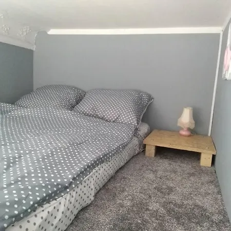 Apartament Dla Cyfrowych Nomadow I Doskonala Baza Wypadowa W Gory I Na Rower * Jelenia Góra